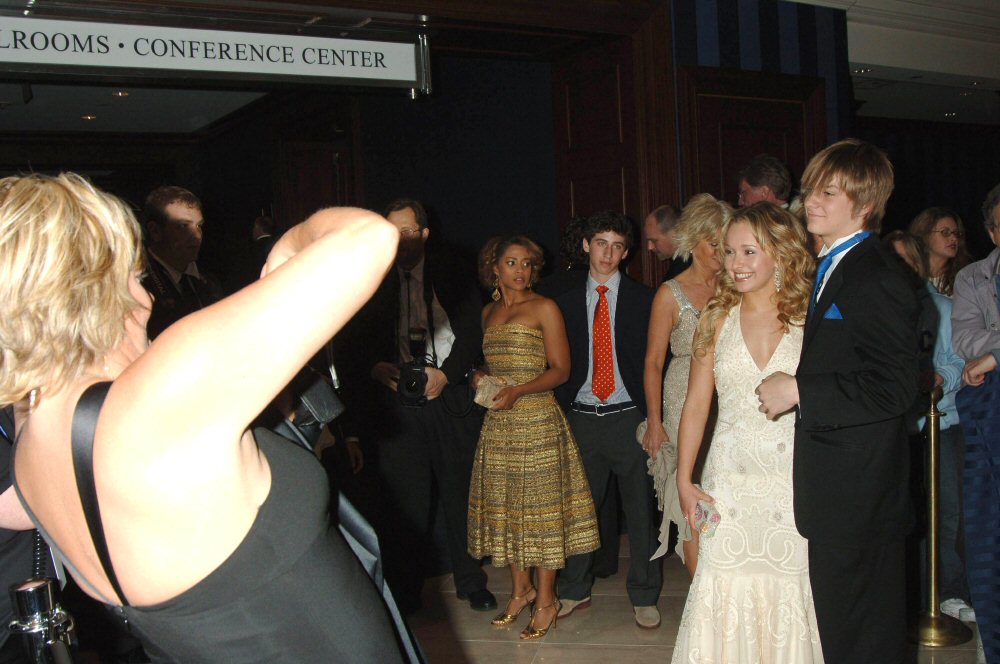 emmy11.jpg emmy11.jpg