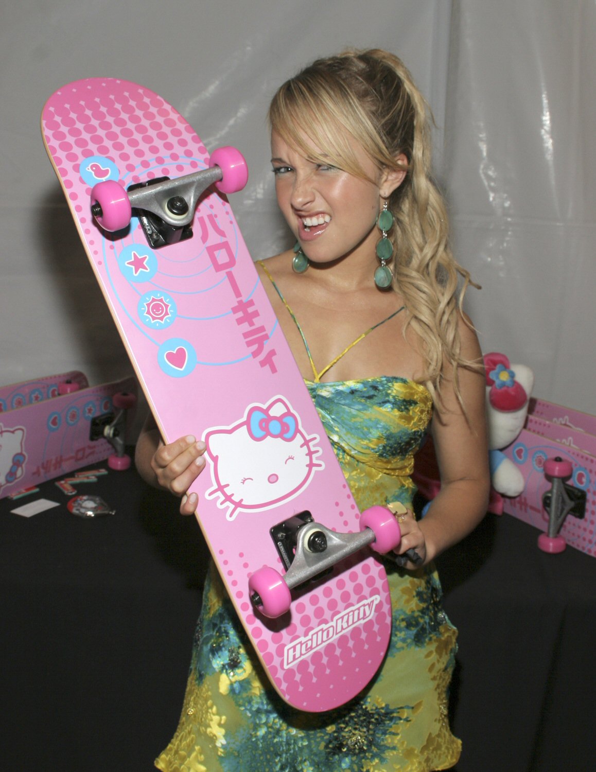 teenparty03.jpg teenparty03.jpg