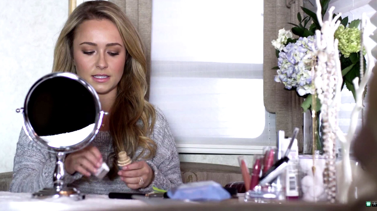 haydenpanettiere_onset_0107.jpg
