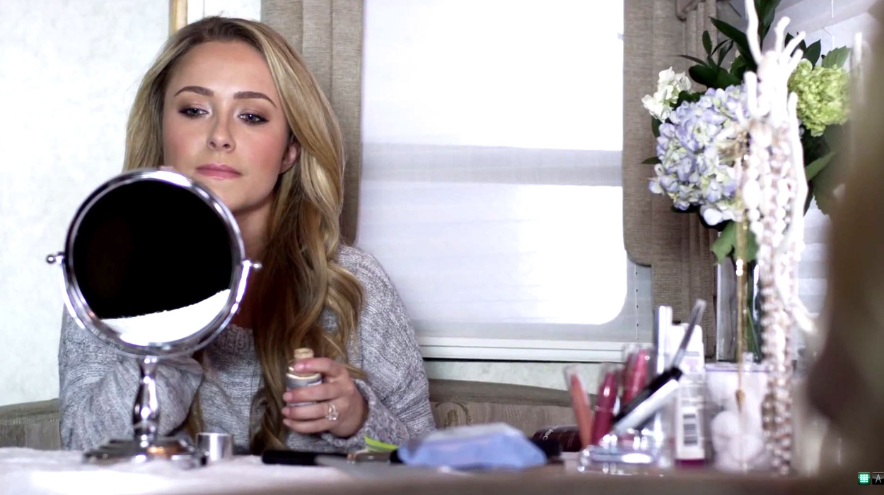 haydenpanettiere_onset_0116.jpg