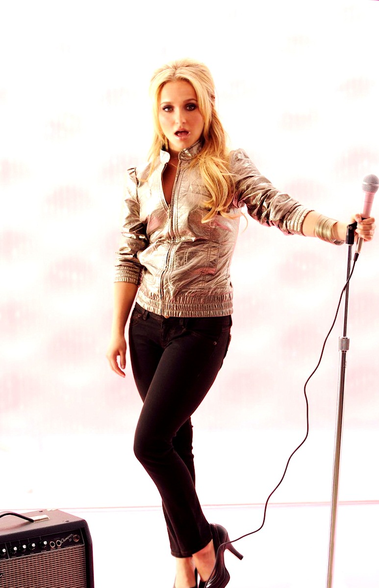 candis2n.jpg candis2n.jpg