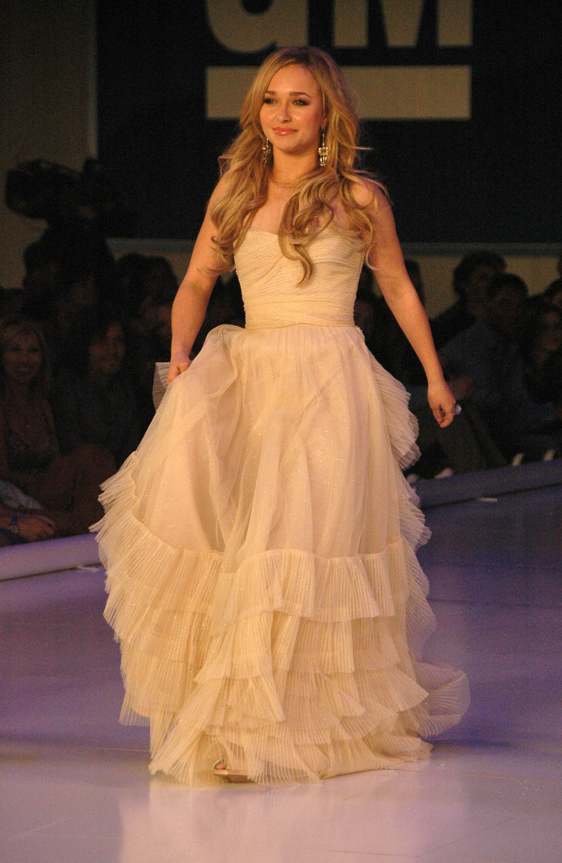 fashionshow28.jpg