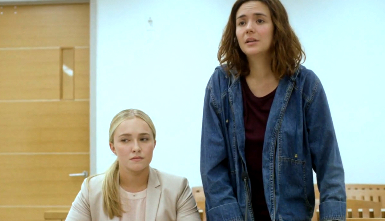 haydenpanettiere-custody2375.jpg