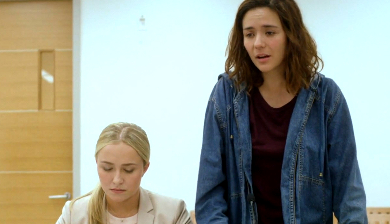 haydenpanettiere-custody2394.jpg