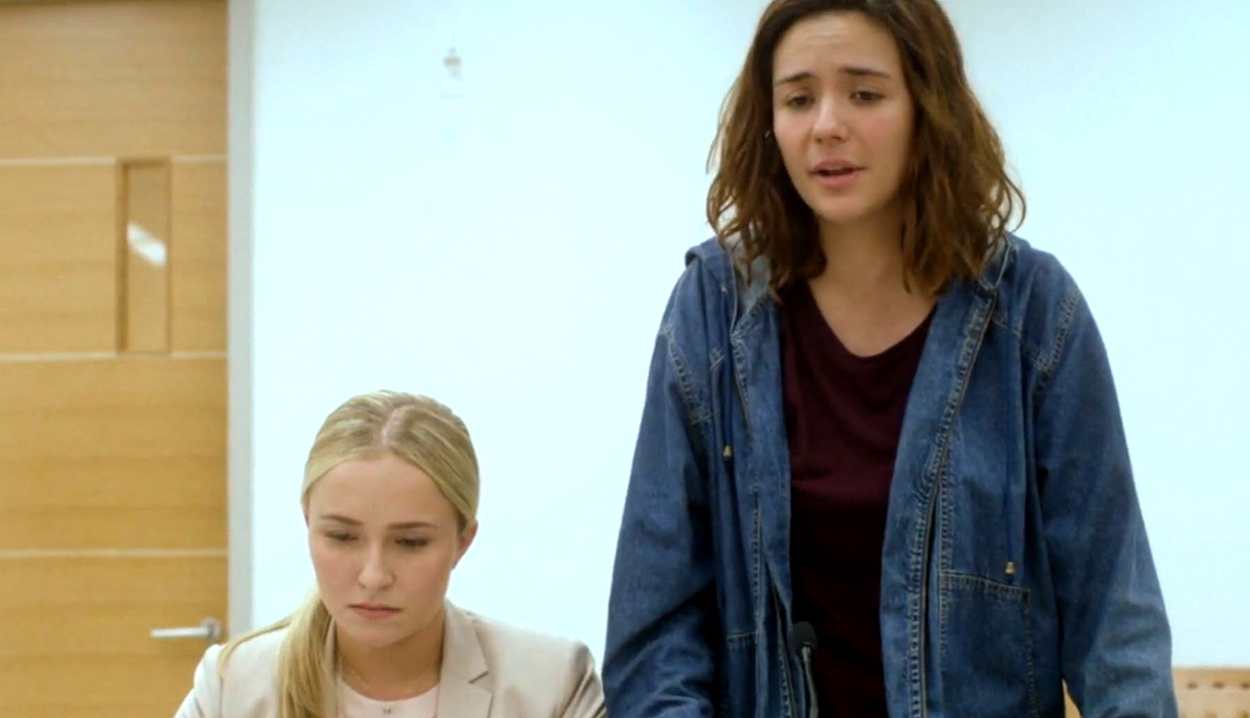 haydenpanettiere-custody2395.jpg