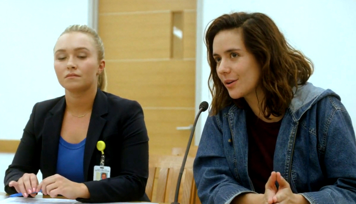 haydenpanettiere-custody3824.jpg