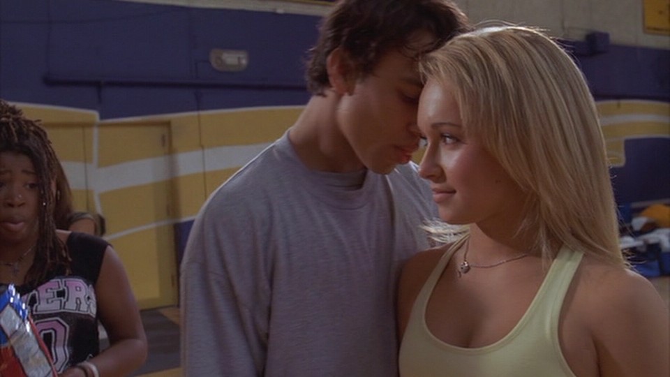HaydenPanettiere_BIO-AoN_2006_DVD_325.jpg HaydenPanettiere_BIO-AoN_2006_DVD_325.jpg