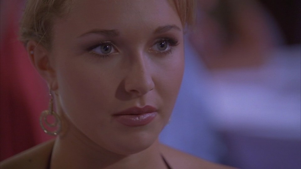 HaydenPanettiere_BIO-AoN_2006_DVD_430.jpg