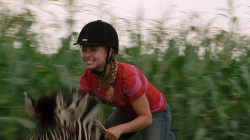 HaydenPanettiere_RS_2005_DVD_176.jpg