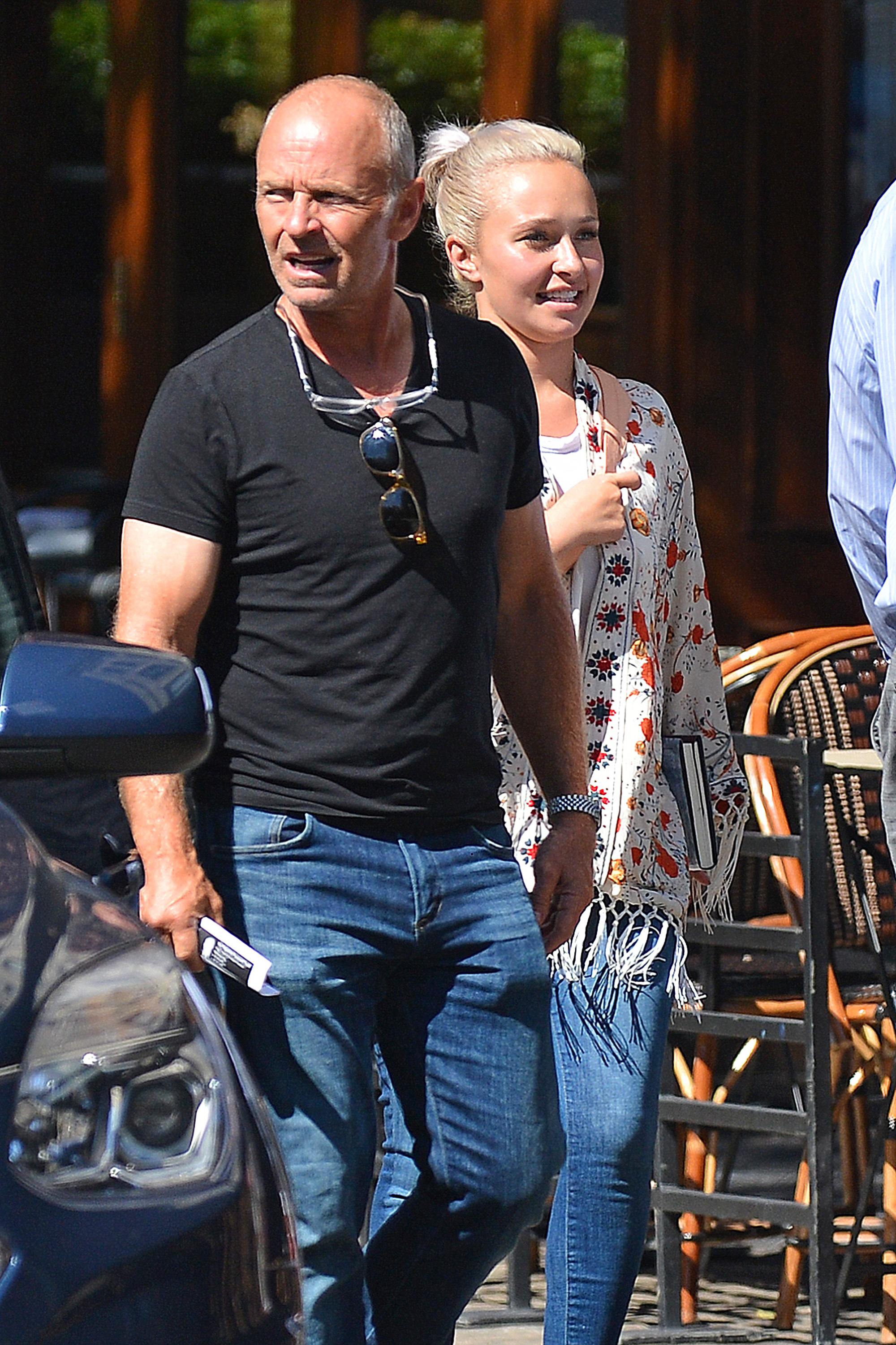 Hayden_Panettiere__281229.jpg