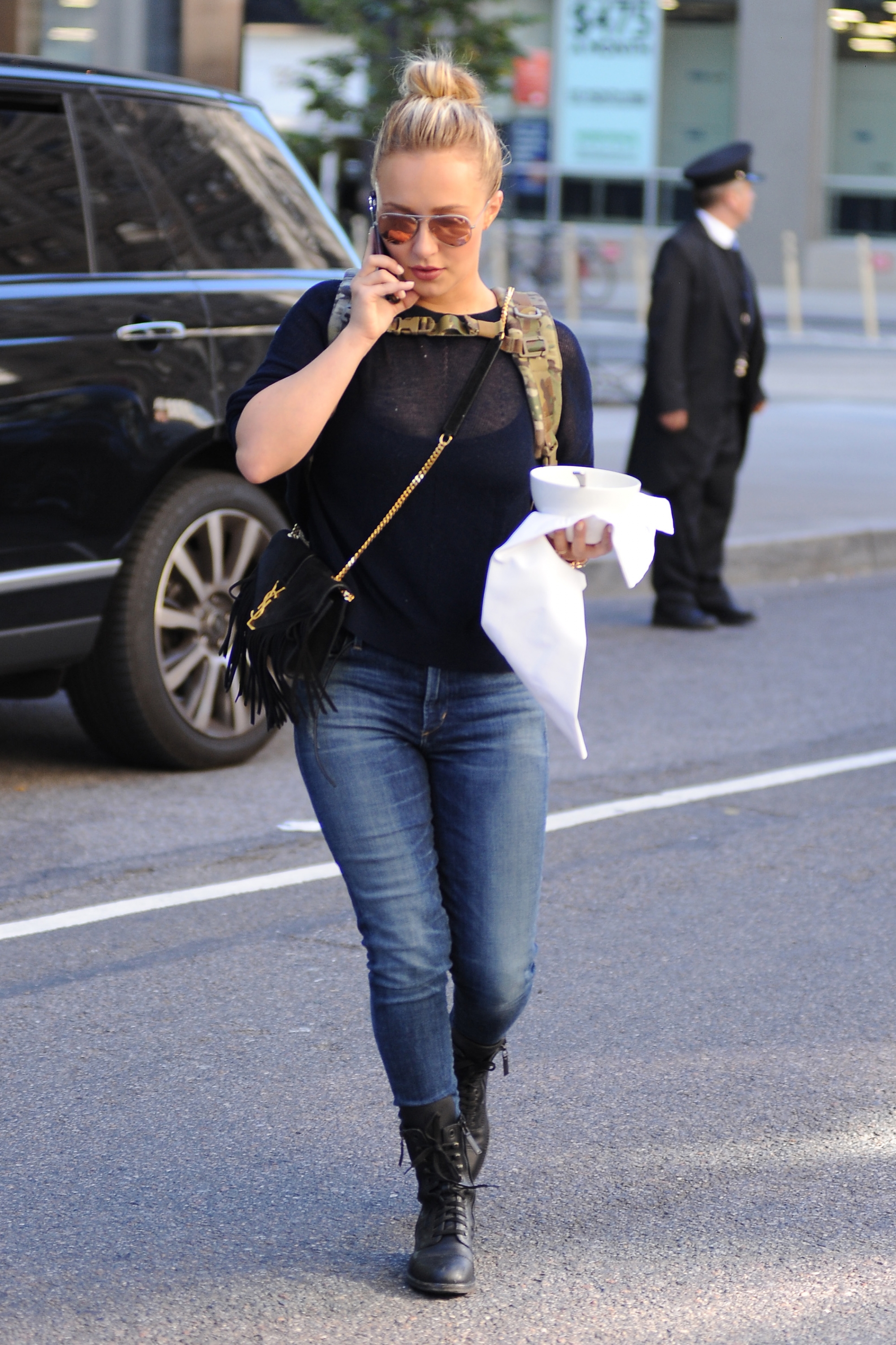 HaydenPanettiere101215_03.JPG