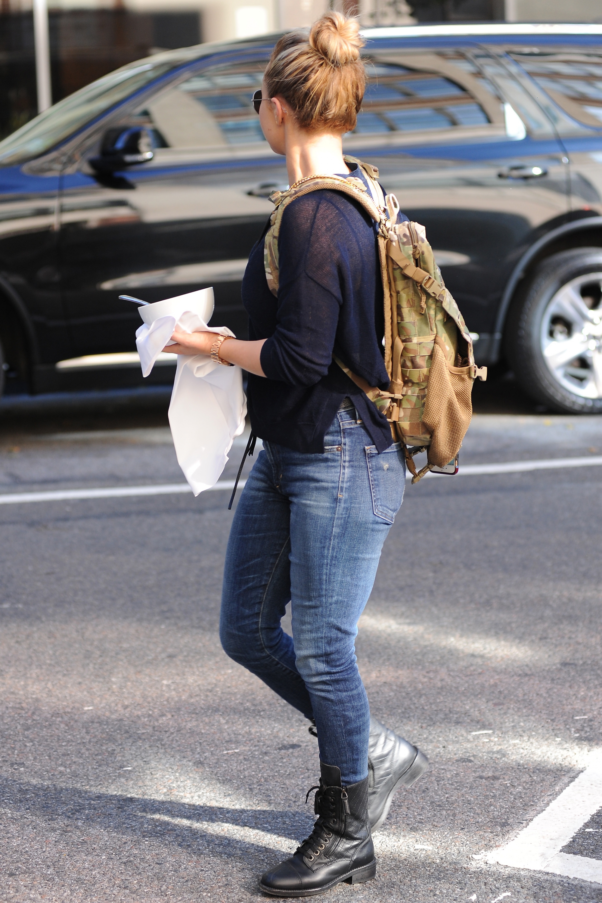 HaydenPanettiere101215_10.JPG