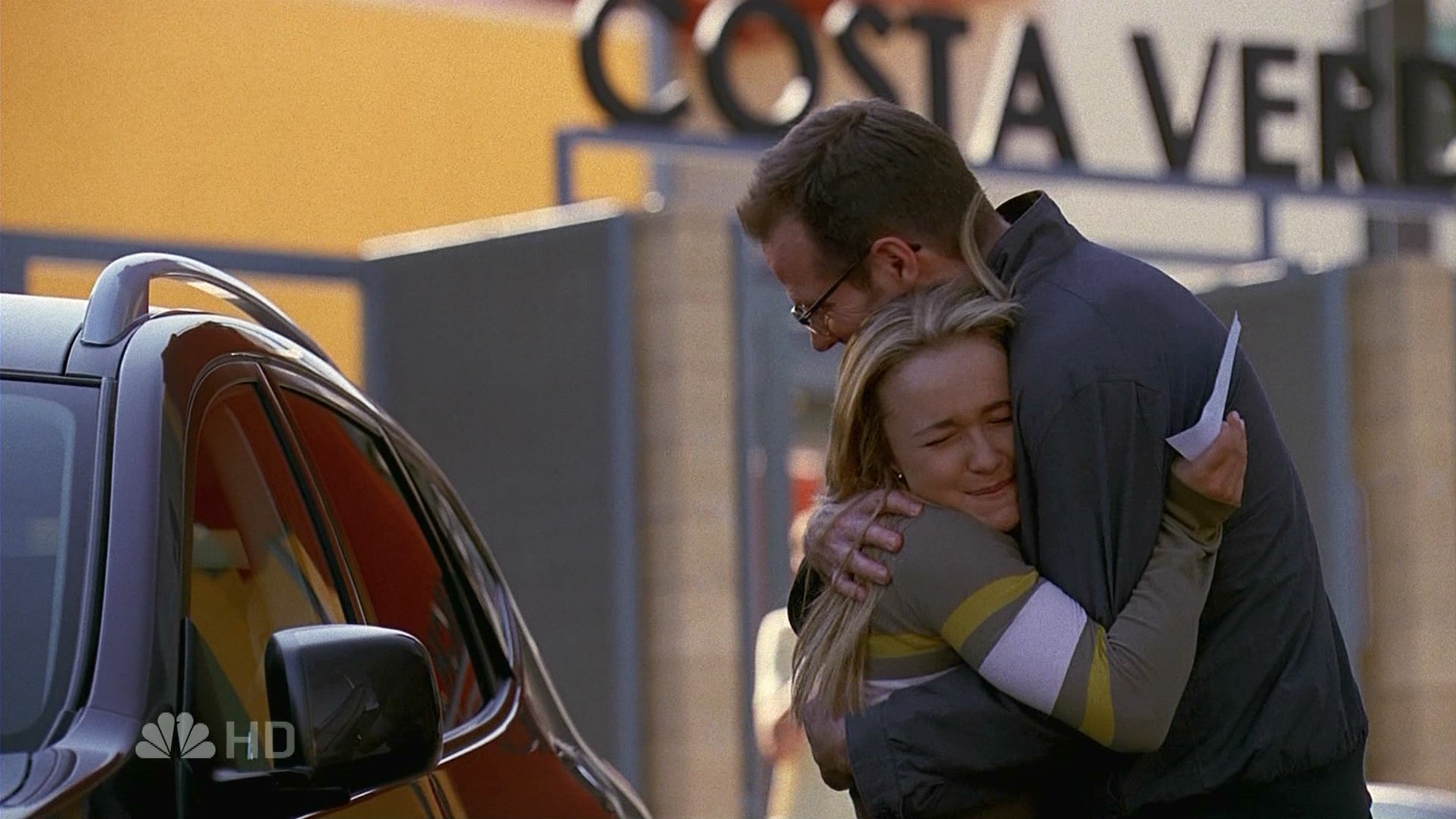 HaydenPanettiere_Heroes_S02E01_HDTV_014.jpg