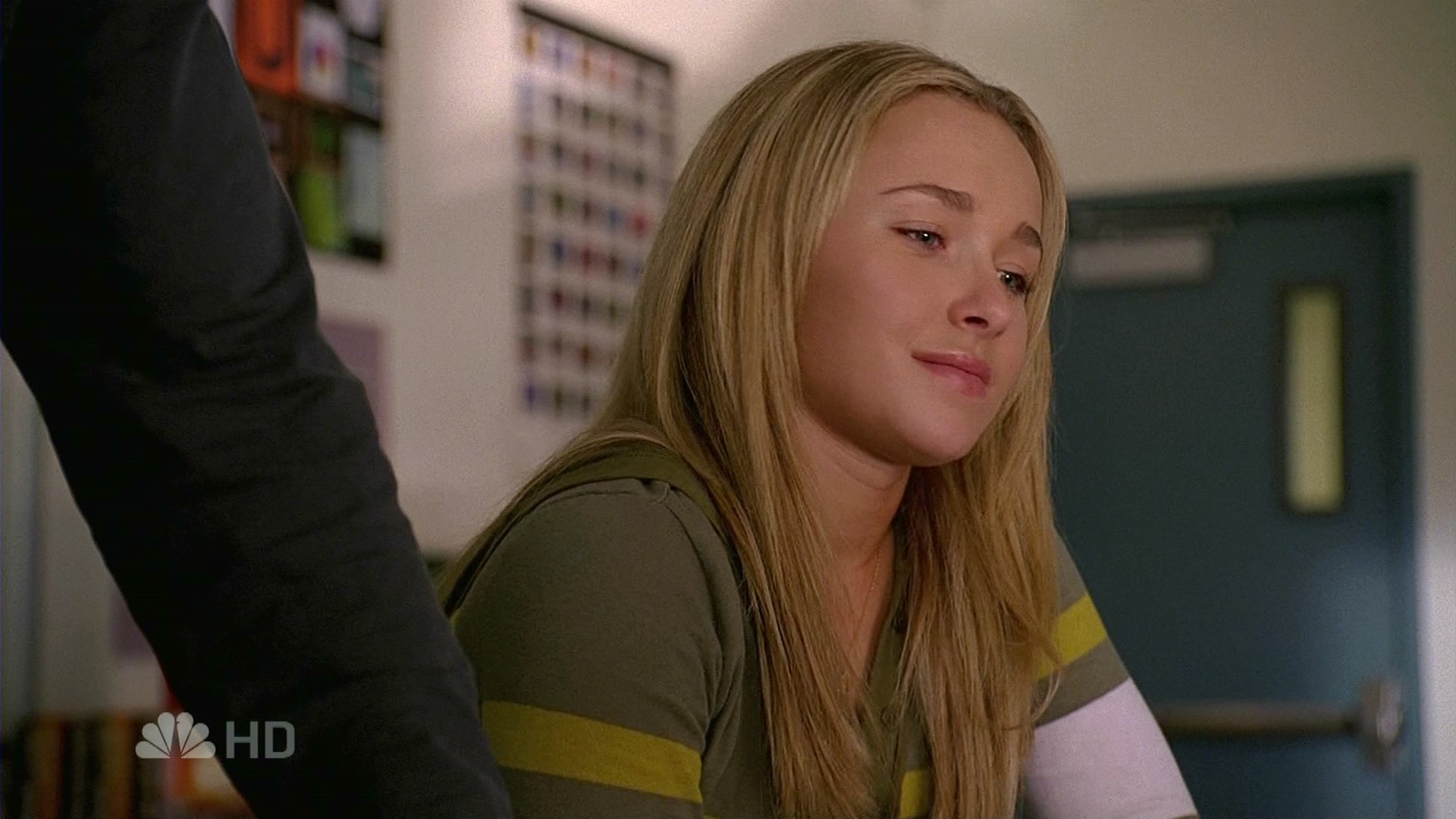 HaydenPanettiere_Heroes_S02E01_HDTV_023.jpg HaydenPanettiere_Heroes_S02E01_HDTV_023.jpg