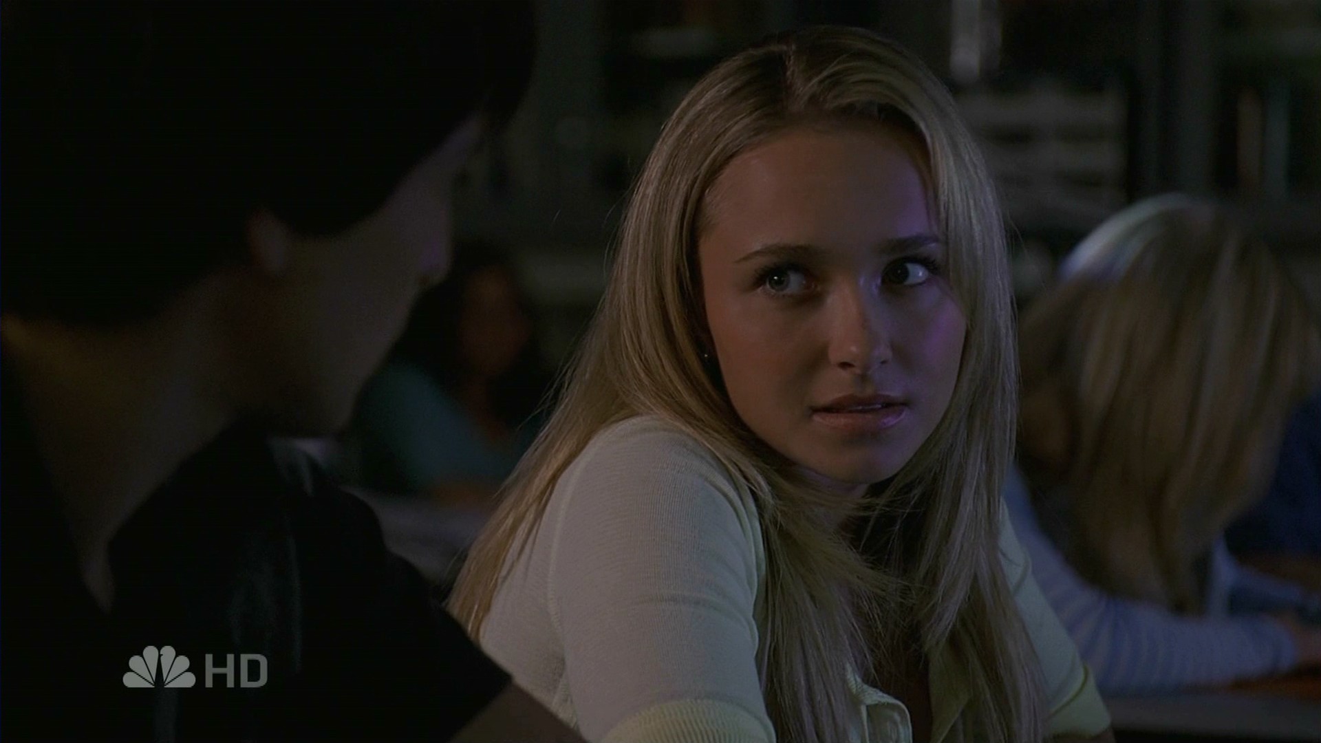 HaydenPanettiere_Heroes_S02E02_HDTV_019.jpg HaydenPanettiere_Heroes_S02E02_HDTV_019.jpg