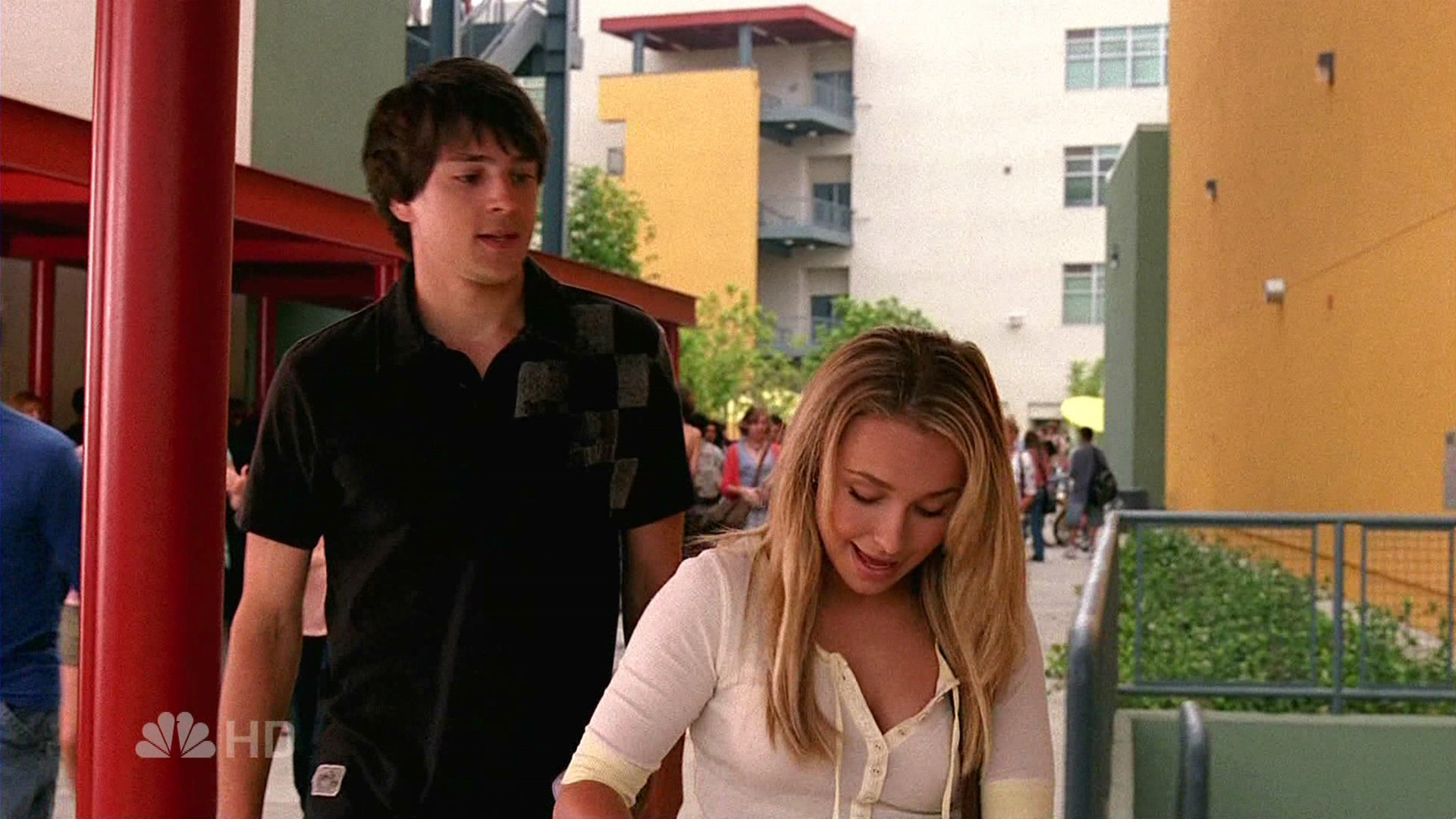 HaydenPanettiere_Heroes_S02E02_HDTV_025.jpg