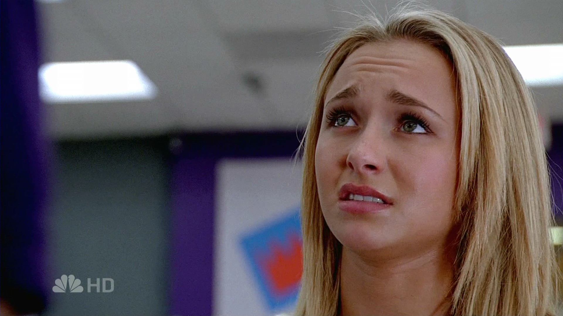 HaydenPanettiere_Heroes_S02E02_HDTV_036.jpg HaydenPanettiere_Heroes_S02E02_HDTV_036.jpg