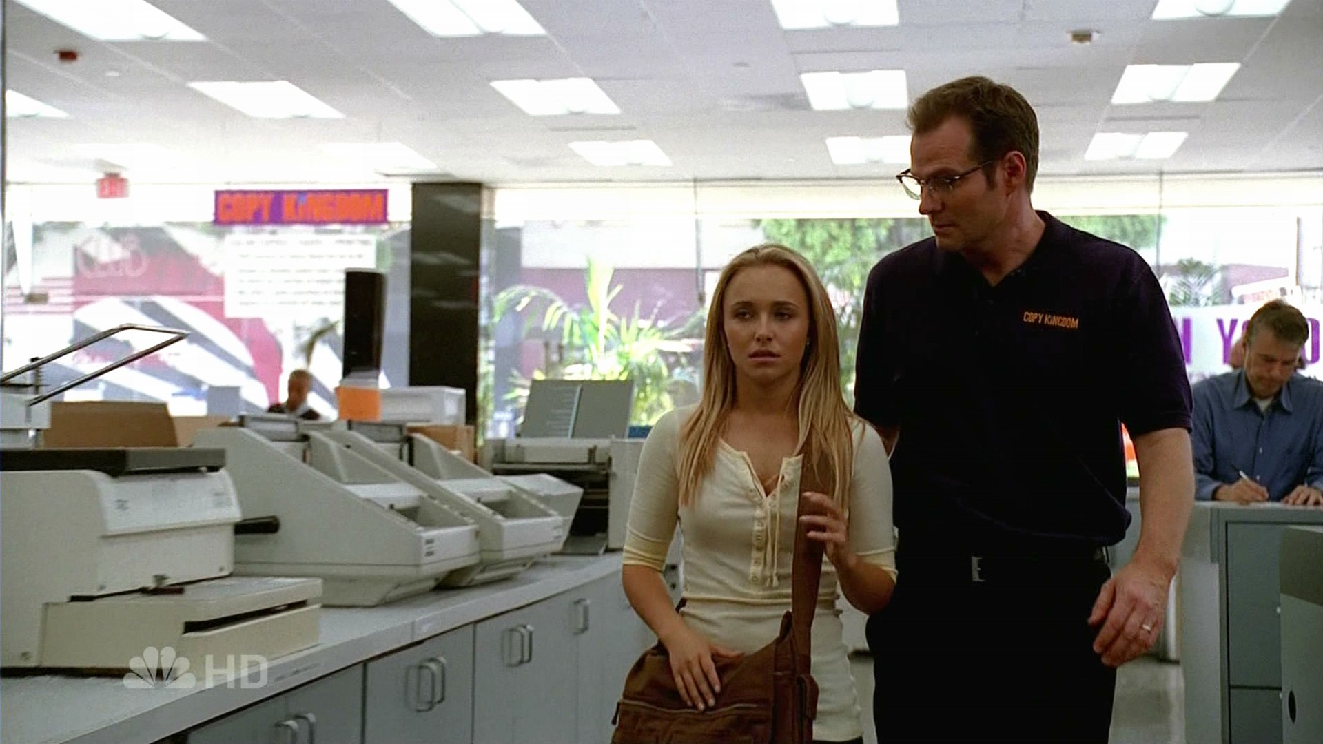 HaydenPanettiere_Heroes_S02E02_HDTV_039.jpg HaydenPanettiere_Heroes_S02E02_HDTV_039.jpg