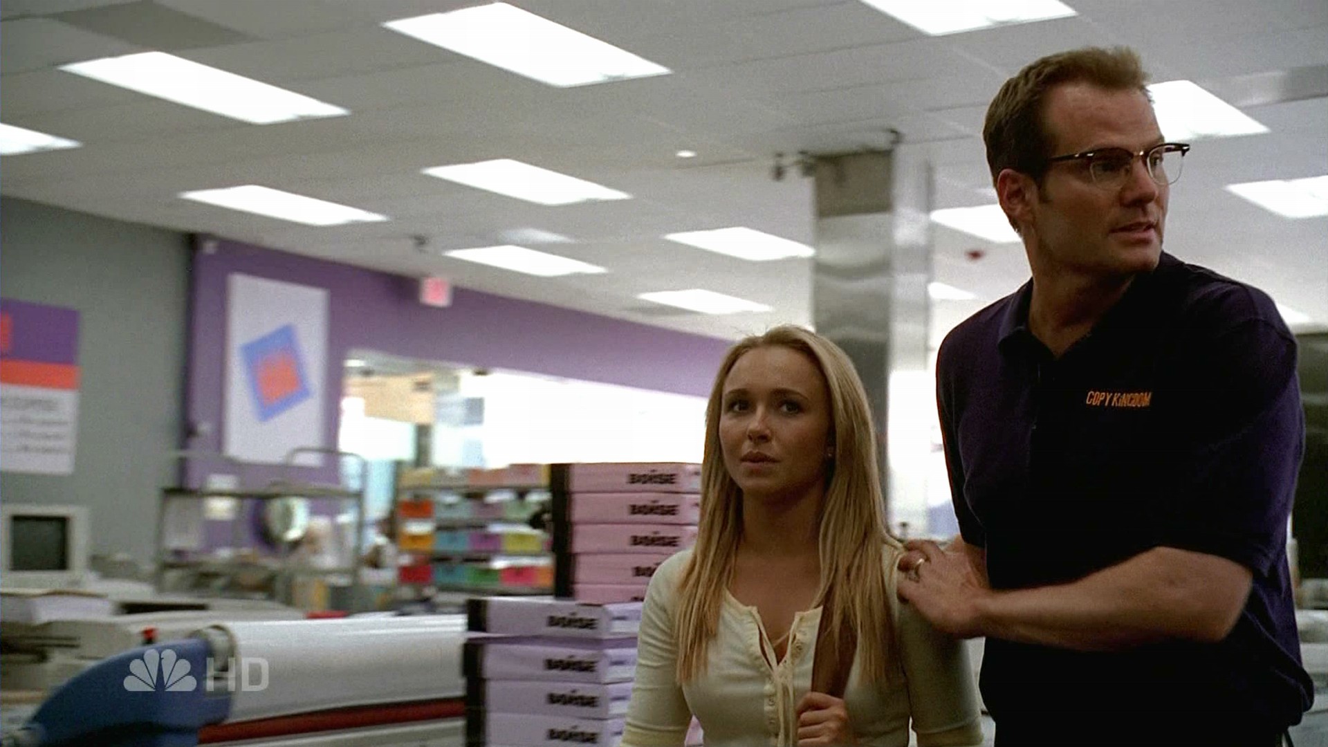 HaydenPanettiere_Heroes_S02E02_HDTV_040.jpg