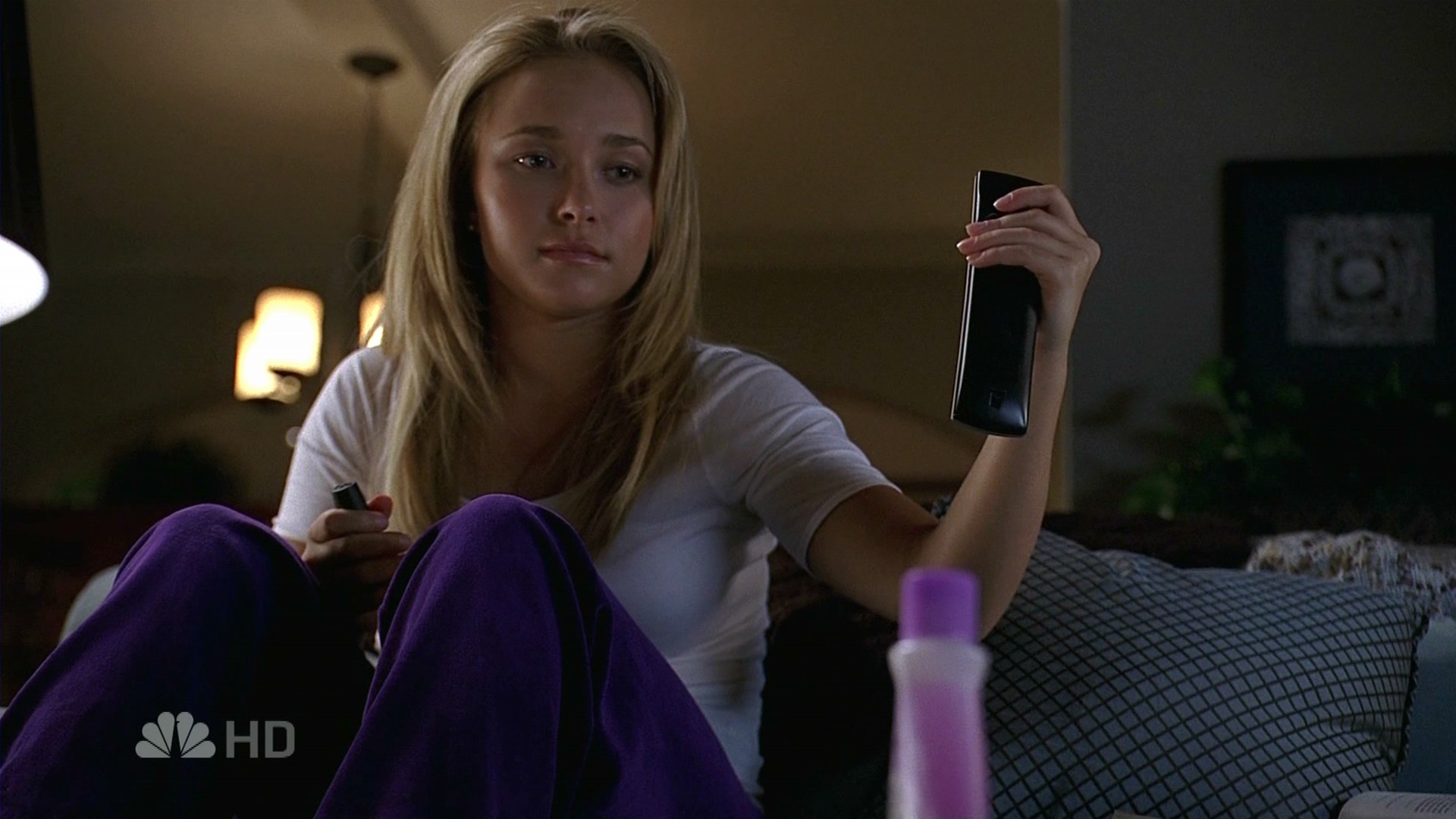 HaydenPanettiere_Heroes_S02E02_HDTV_050.jpg HaydenPanettiere_Heroes_S02E02_HDTV_050.jpg