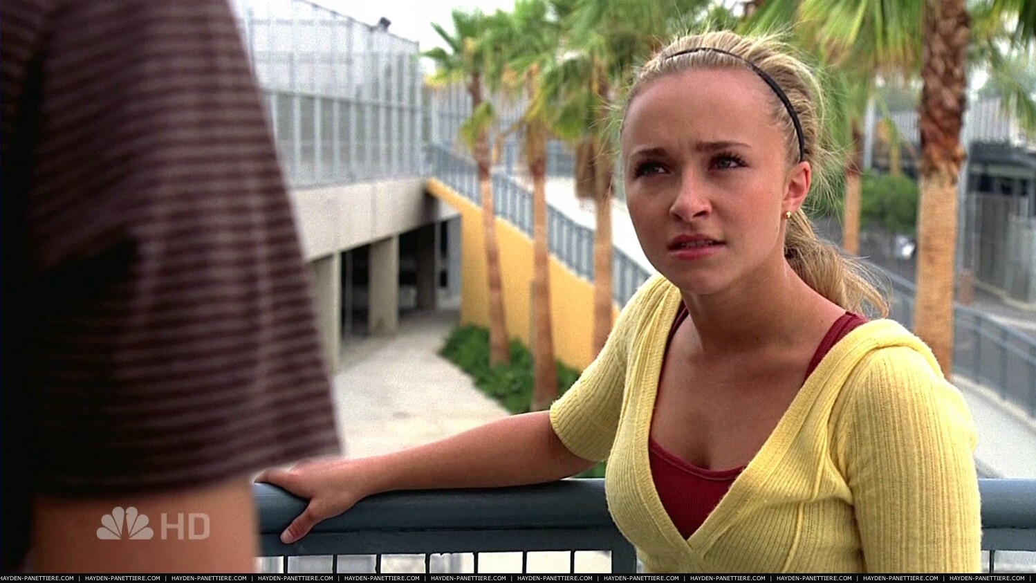 HaydenPanettiere_Heroes_S02E03_HDTV_022.jpg HaydenPanettiere_Heroes_S02E03_HDTV_022.jpg