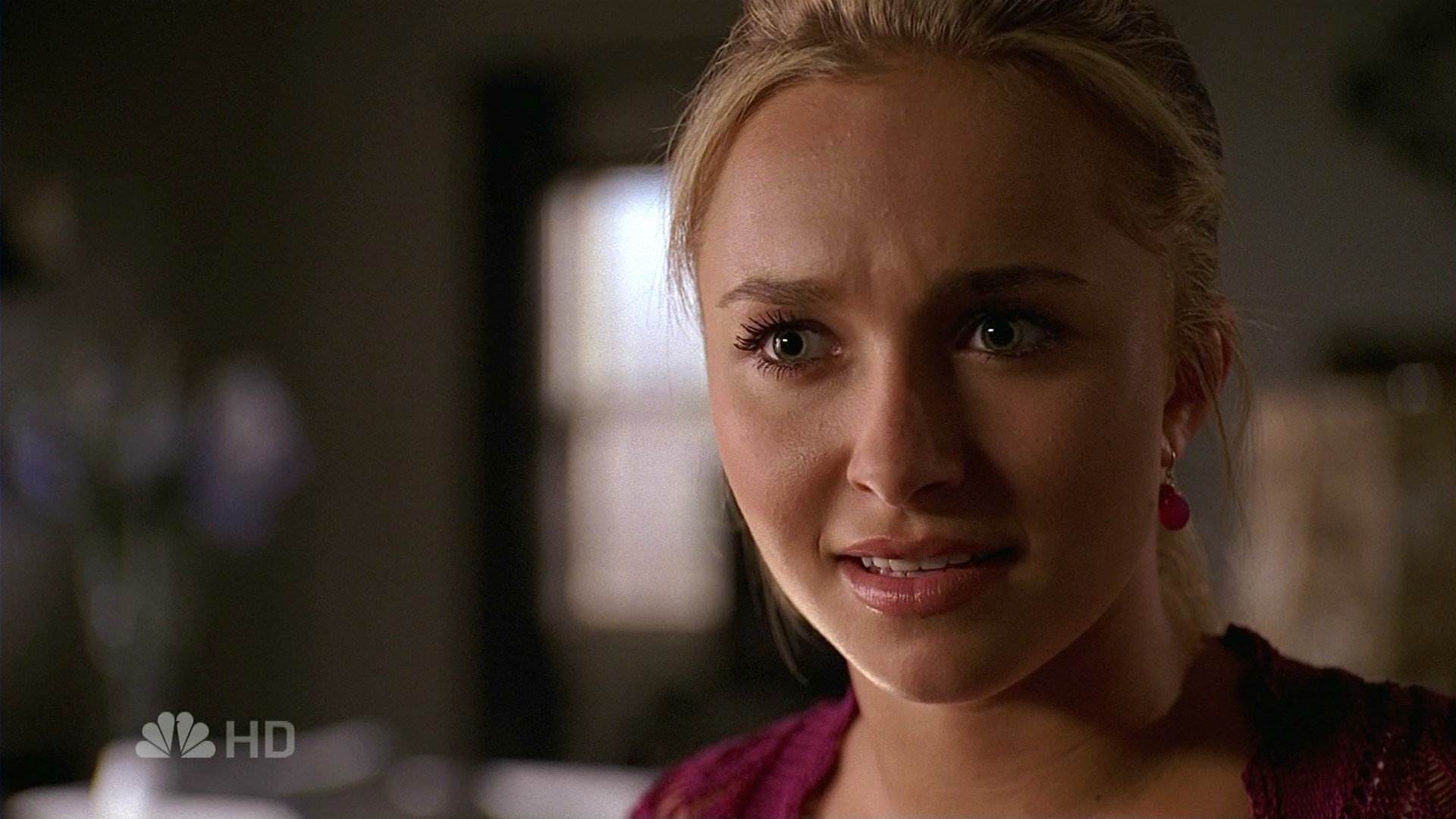 HaydenPanettiere_Heroes_S02E04_HDTV_005.jpg