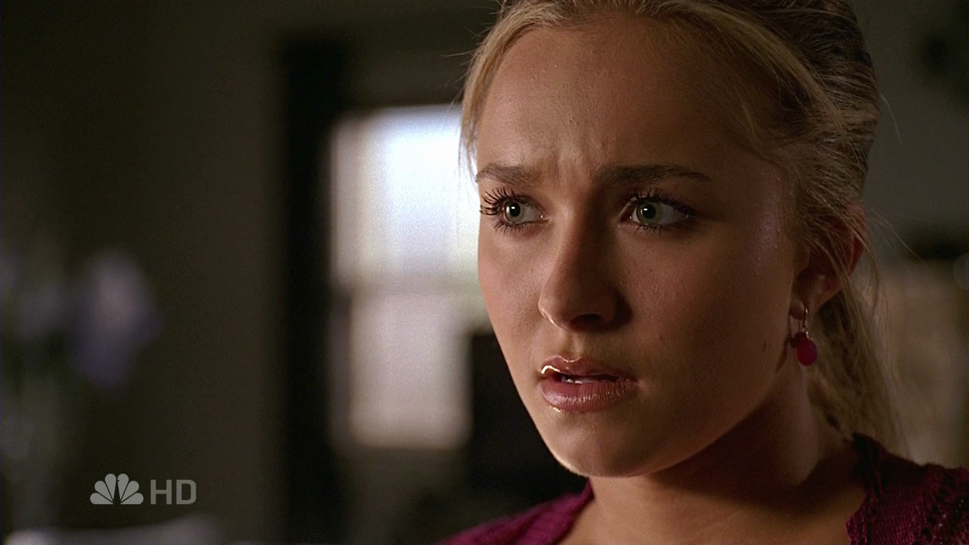 HaydenPanettiere_Heroes_S02E04_HDTV_006.jpg