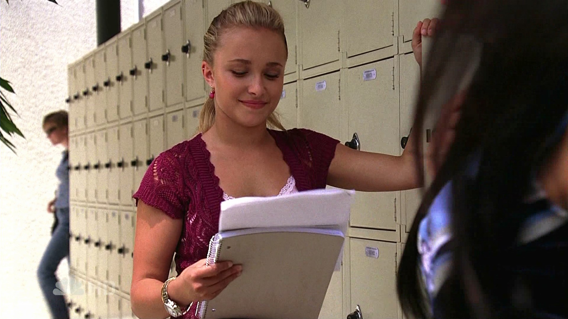 HaydenPanettiere_Heroes_S02E04_HDTV_015.jpg HaydenPanettiere_Heroes_S02E04_HDTV_015.jpg