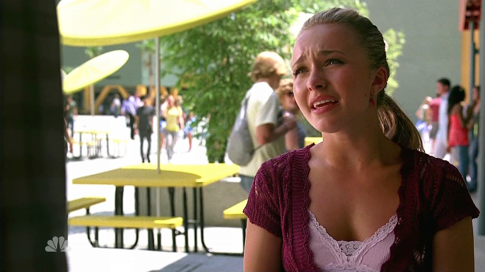 HaydenPanettiere_Heroes_S02E04_HDTV_021.jpg HaydenPanettiere_Heroes_S02E04_HDTV_021.jpg