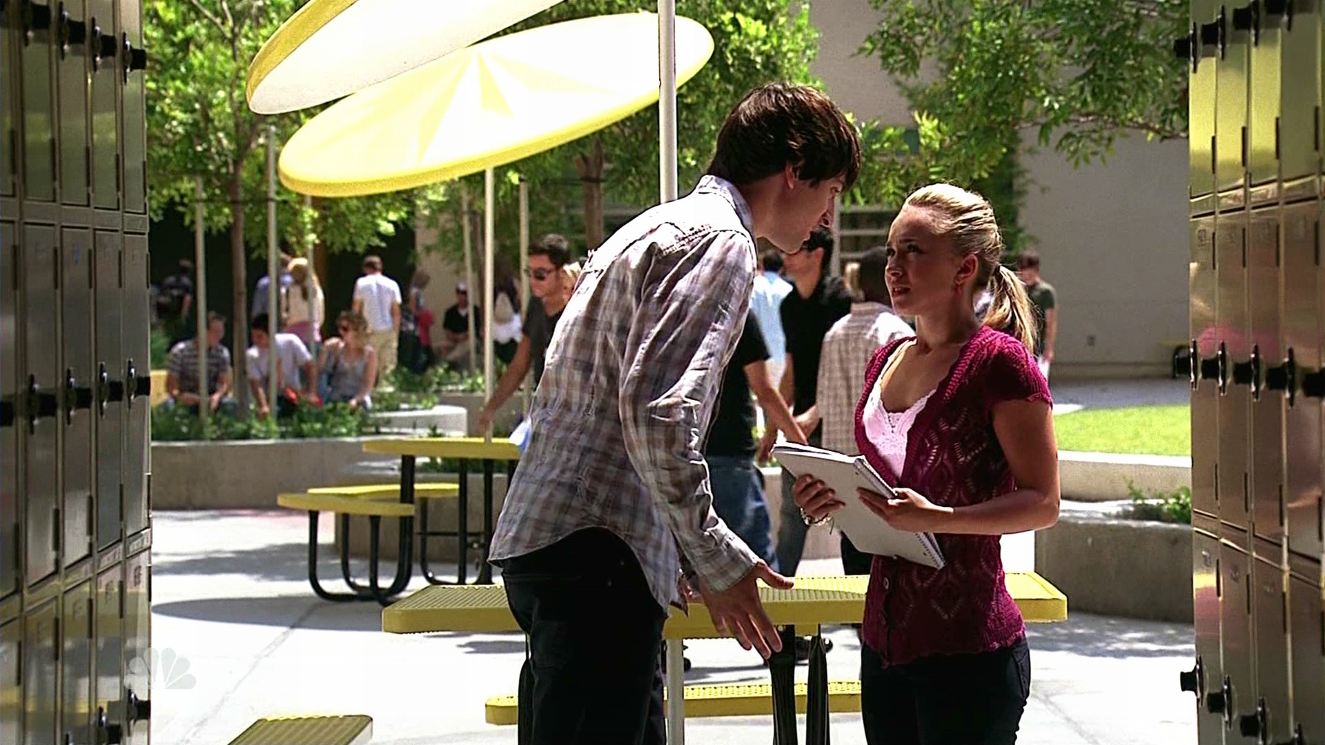 HaydenPanettiere_Heroes_S02E04_HDTV_023.jpg HaydenPanettiere_Heroes_S02E04_HDTV_023.jpg