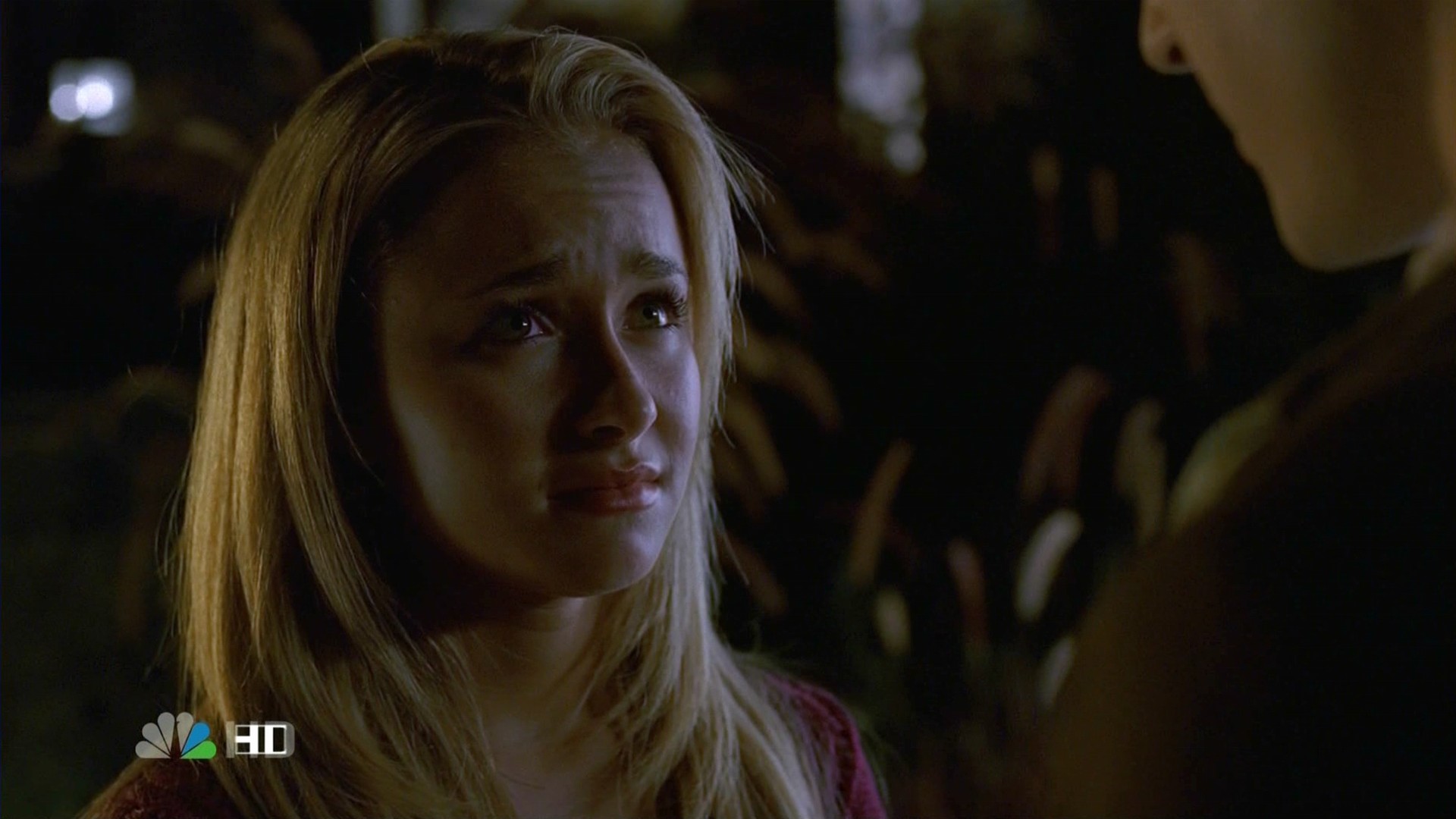 HaydenPanettiere_Heroes_S02E04_HDTV_051.jpg