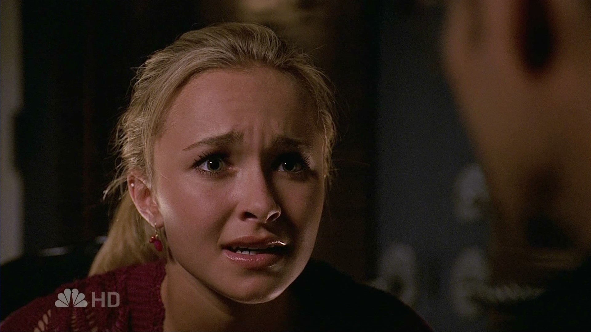 HaydenPanettiere_Heroes_S02E04_HDTV_060.jpg HaydenPanettiere_Heroes_S02E04_HDTV_060.jpg