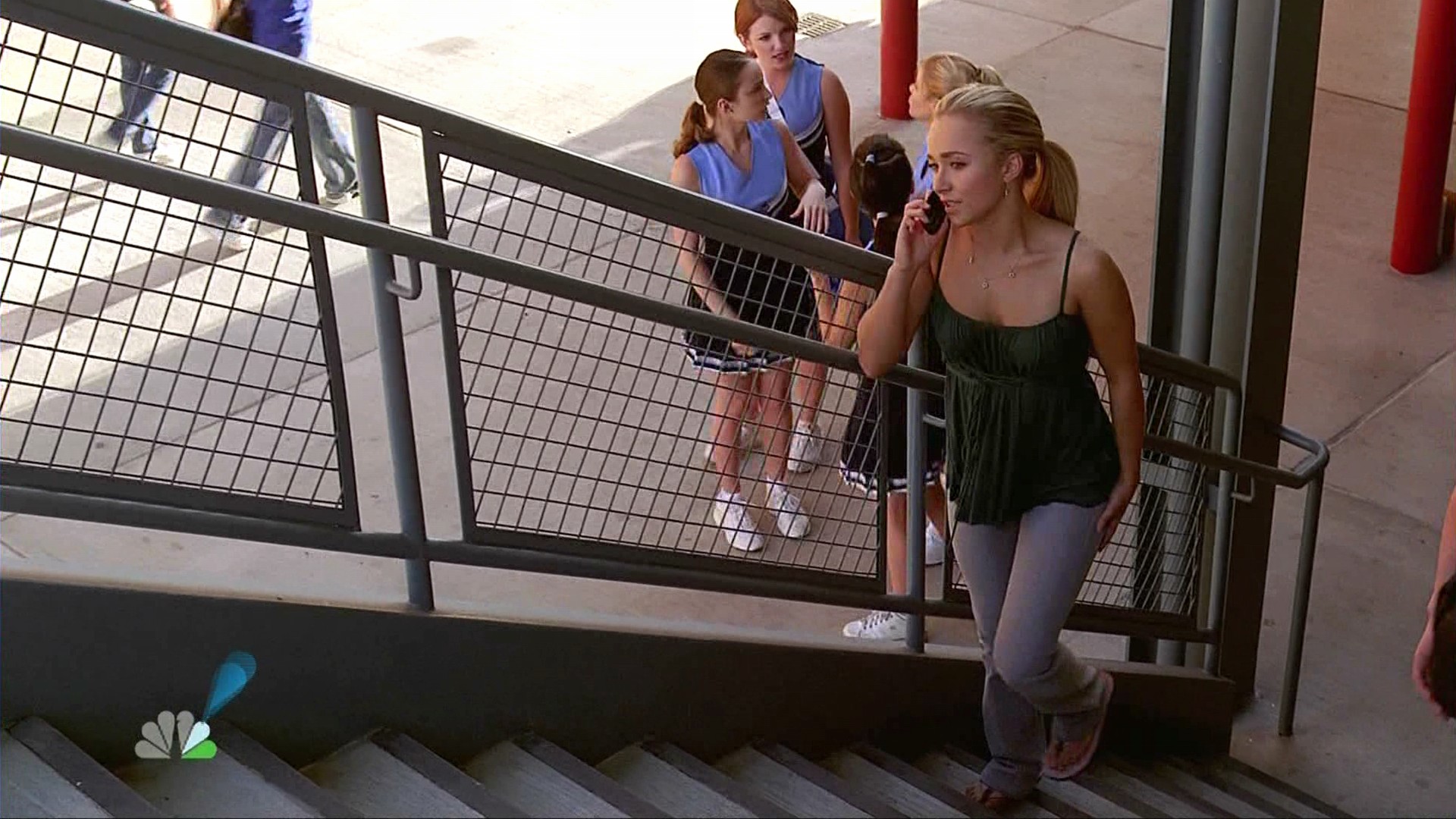 HaydenPanettiere_Heroes_S02E06_HDTV_026.jpg HaydenPanettiere_Heroes_S02E06_HDTV_026.jpg