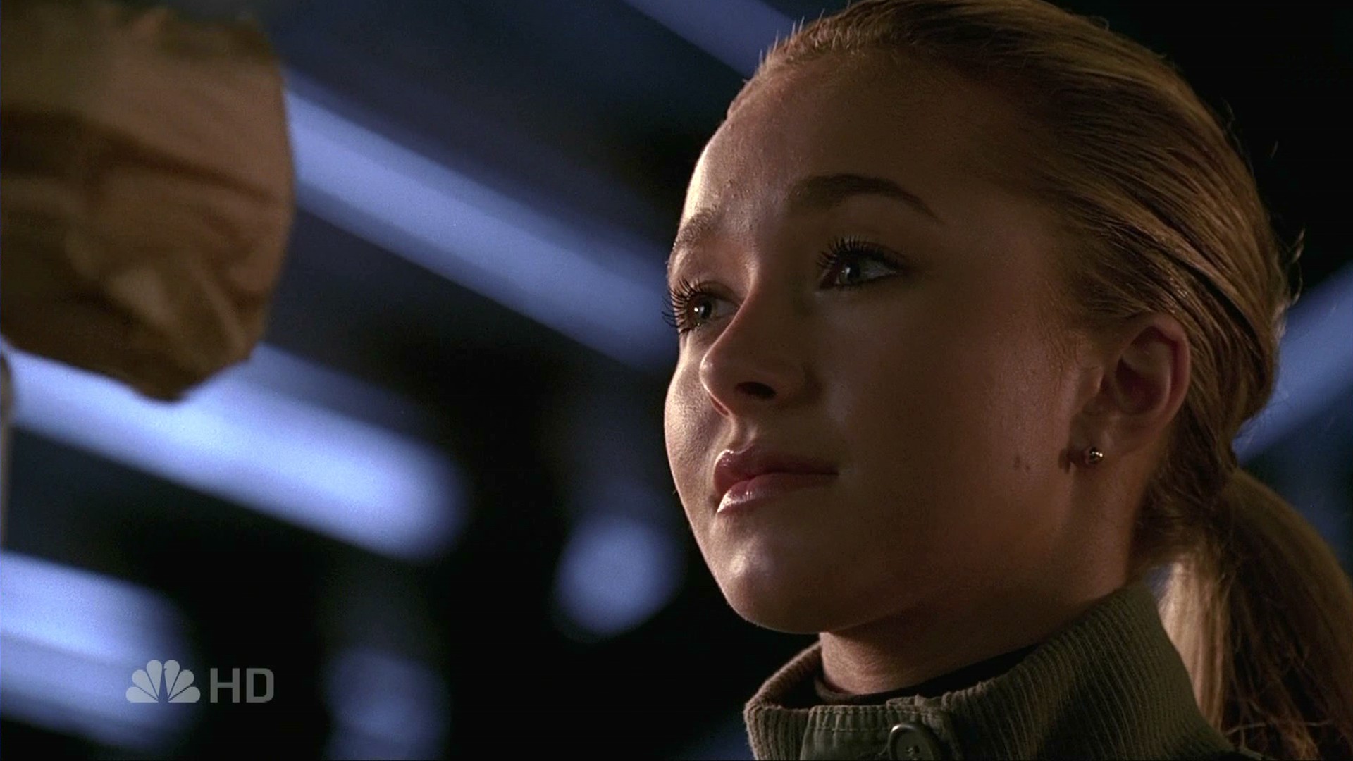 HaydenPanettiere_Heroes_S02E06_HDTV_031.jpg HaydenPanettiere_Heroes_S02E06_HDTV_031.jpg