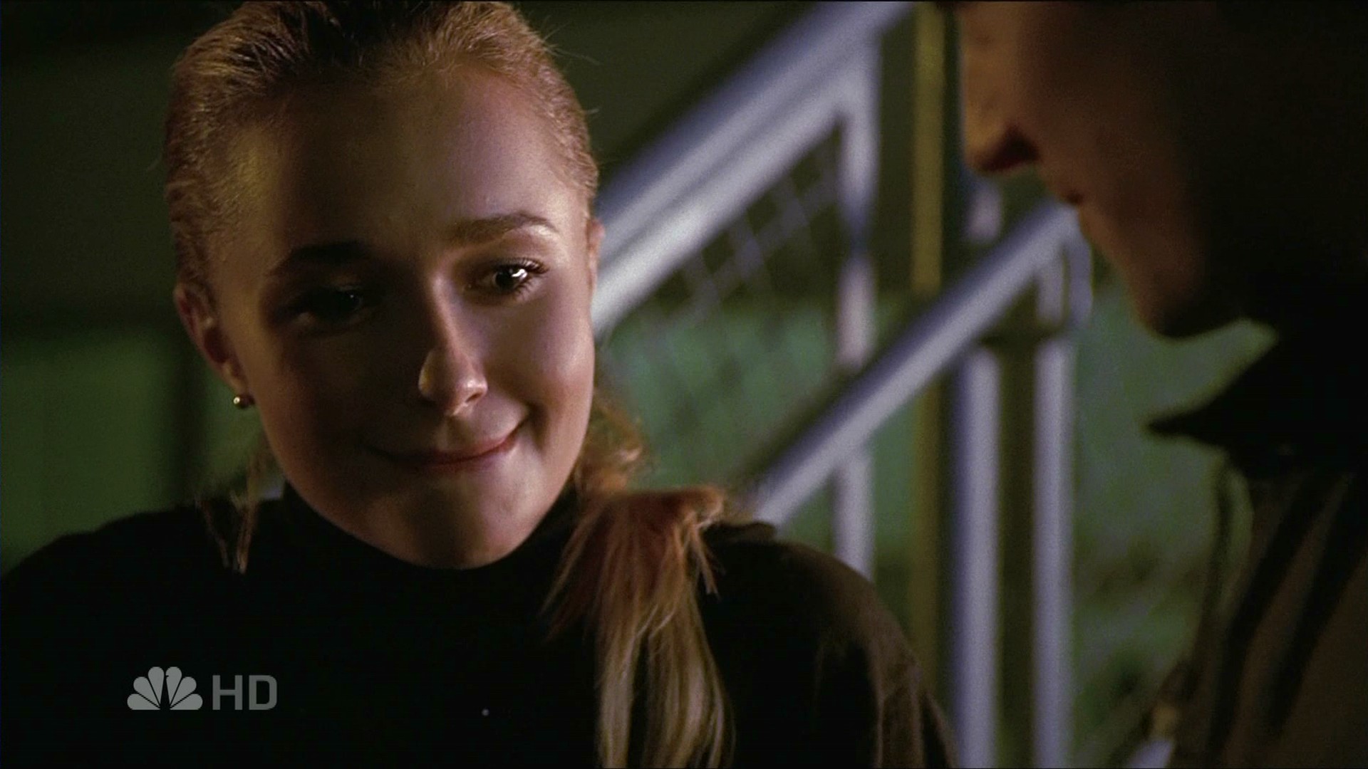 HaydenPanettiere_Heroes_S02E06_HDTV_043.jpg