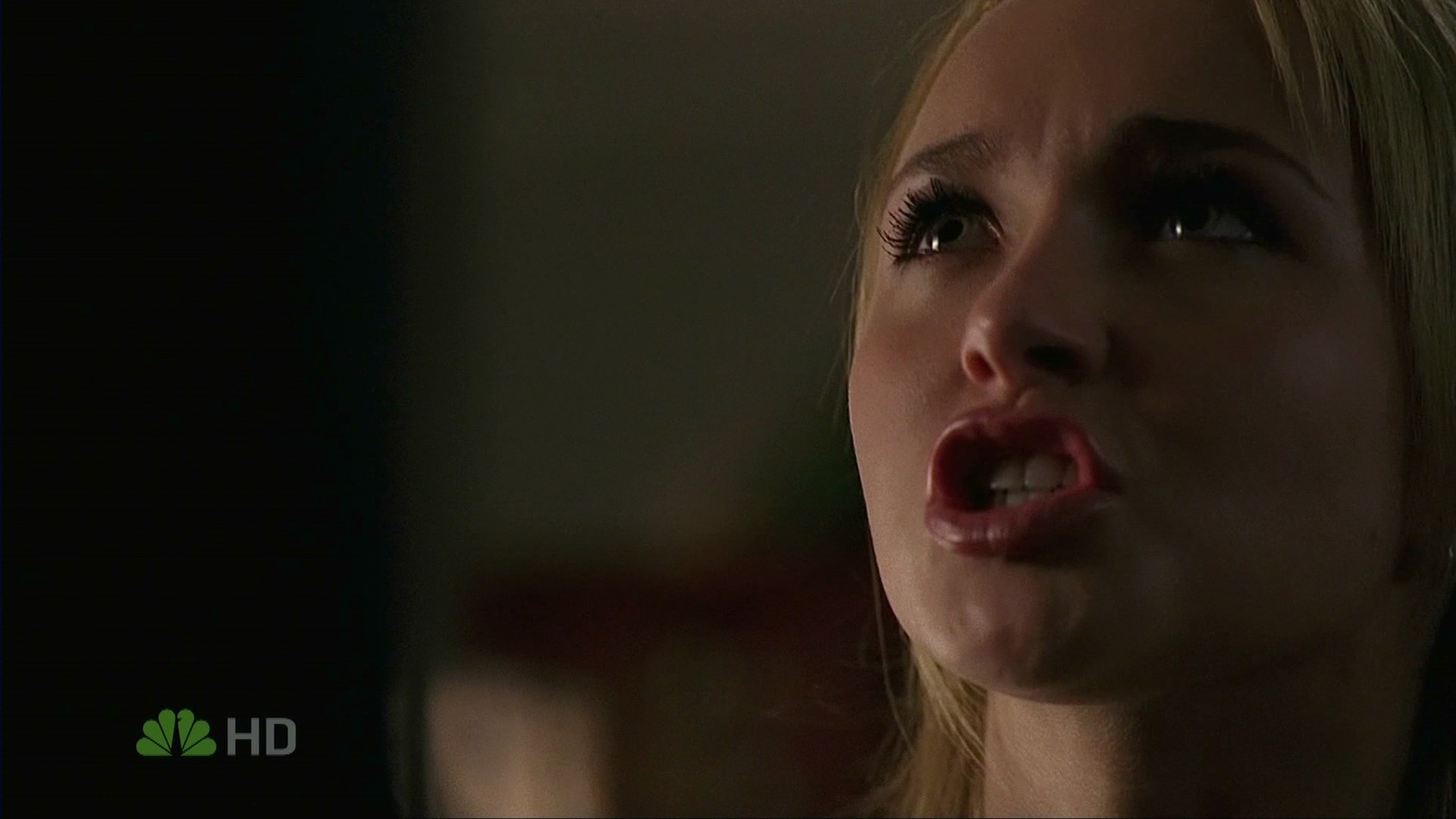 HaydenPanettiere_Heroes_S02E07_HDTV_044.jpg