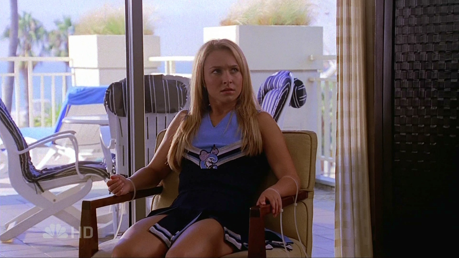HaydenPanettiere_Heroes_S02E09_HDTV_043.jpg HaydenPanettiere_Heroes_S02E09_HDTV_043.jpg