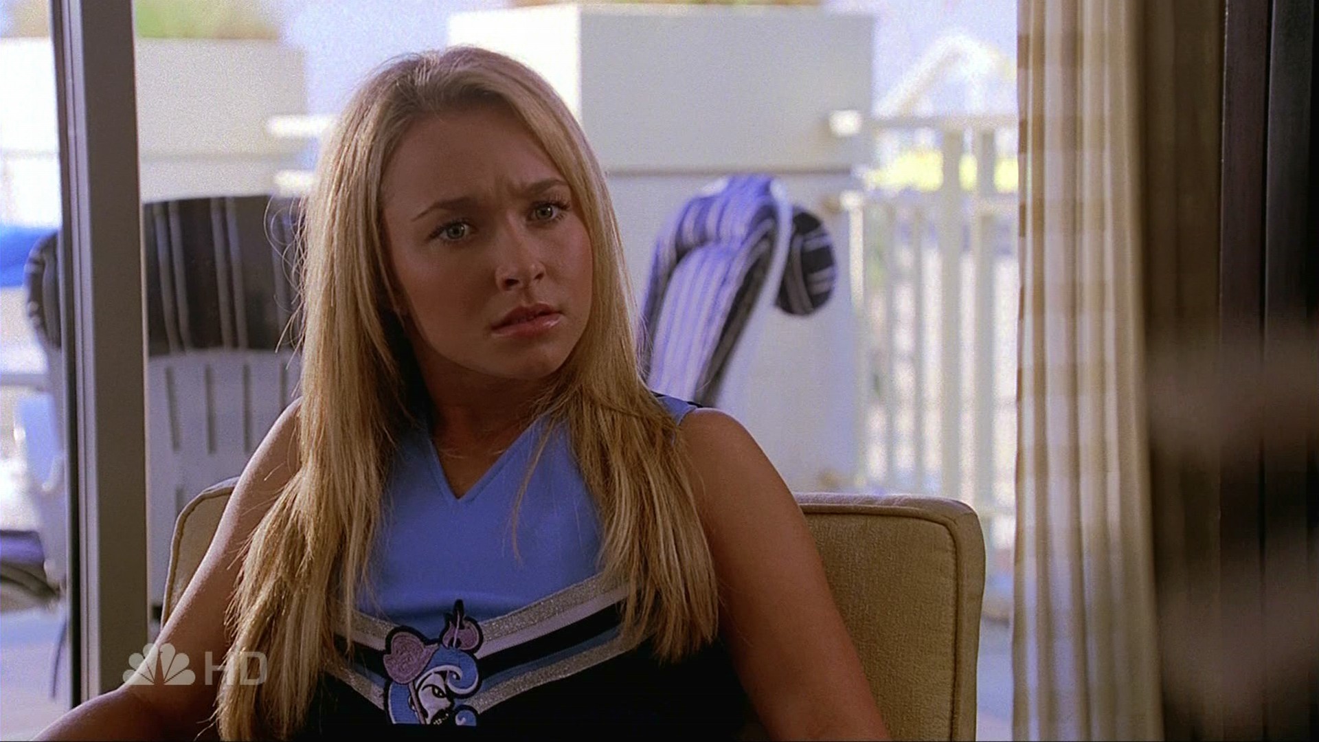 HaydenPanettiere_Heroes_S02E09_HDTV_045.jpg