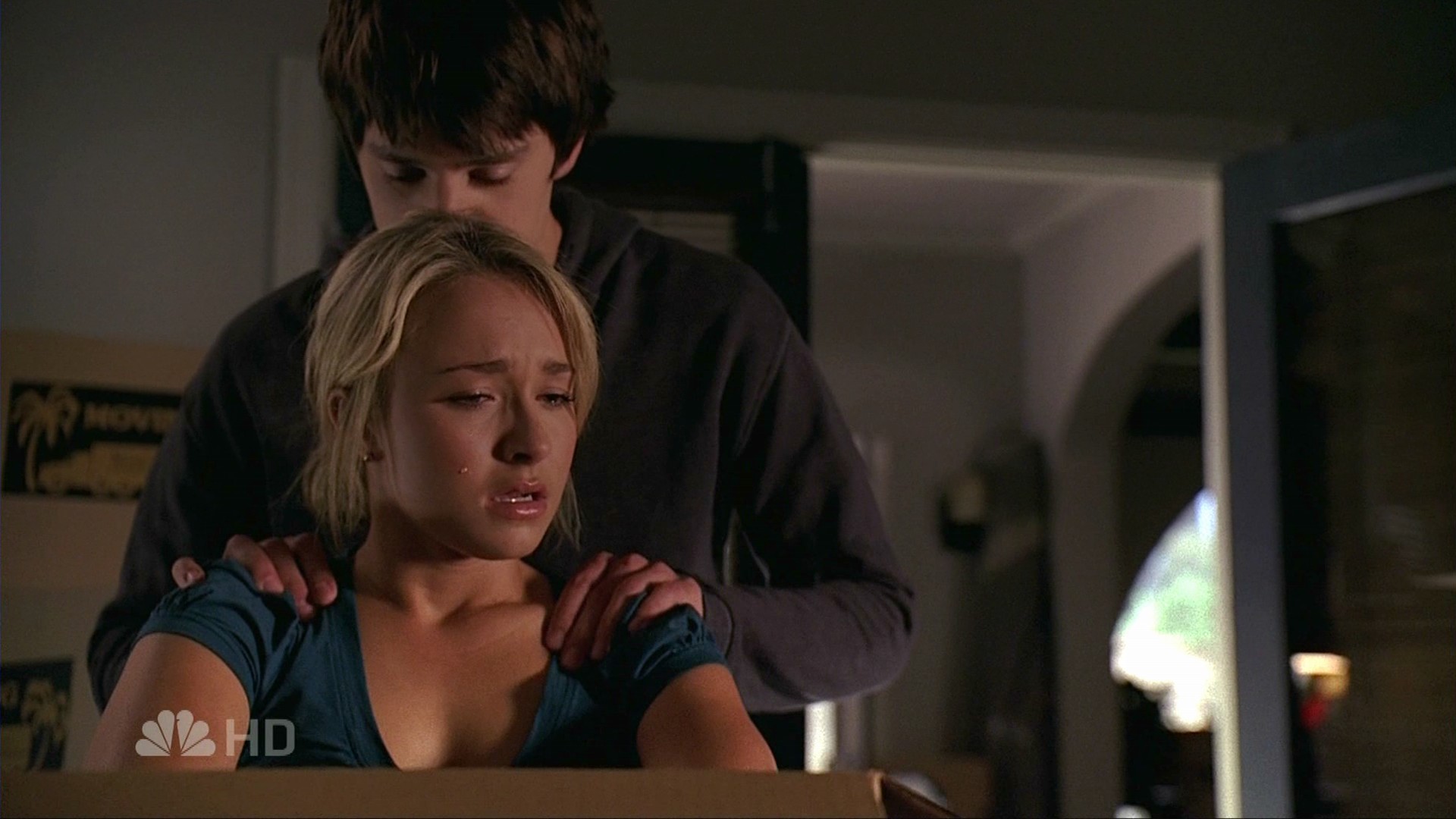 HaydenPanettiere_Heroes_S02E10_HDTV_014.jpg HaydenPanettiere_Heroes_S02E10_HDTV_014.jpg