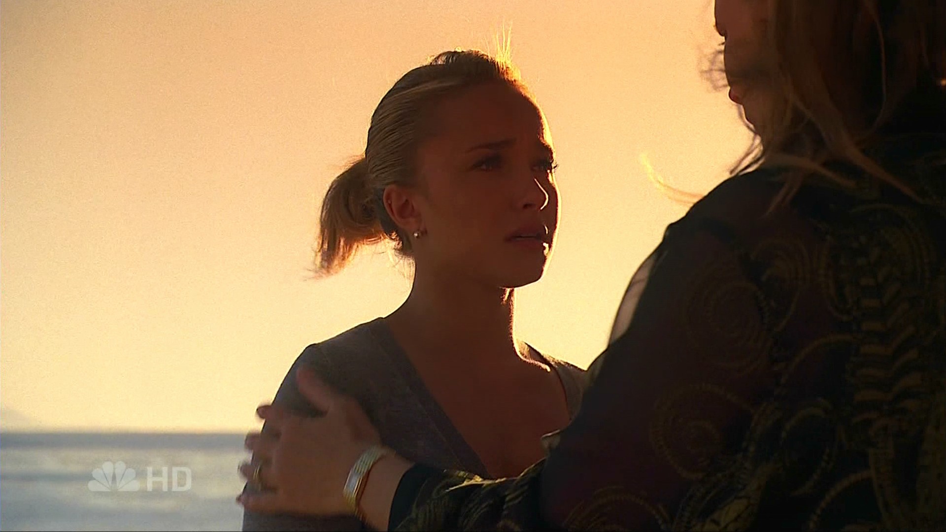 HaydenPanettiere_Heroes_S02E10_HDTV_023.jpg HaydenPanettiere_Heroes_S02E10_HDTV_023.jpg