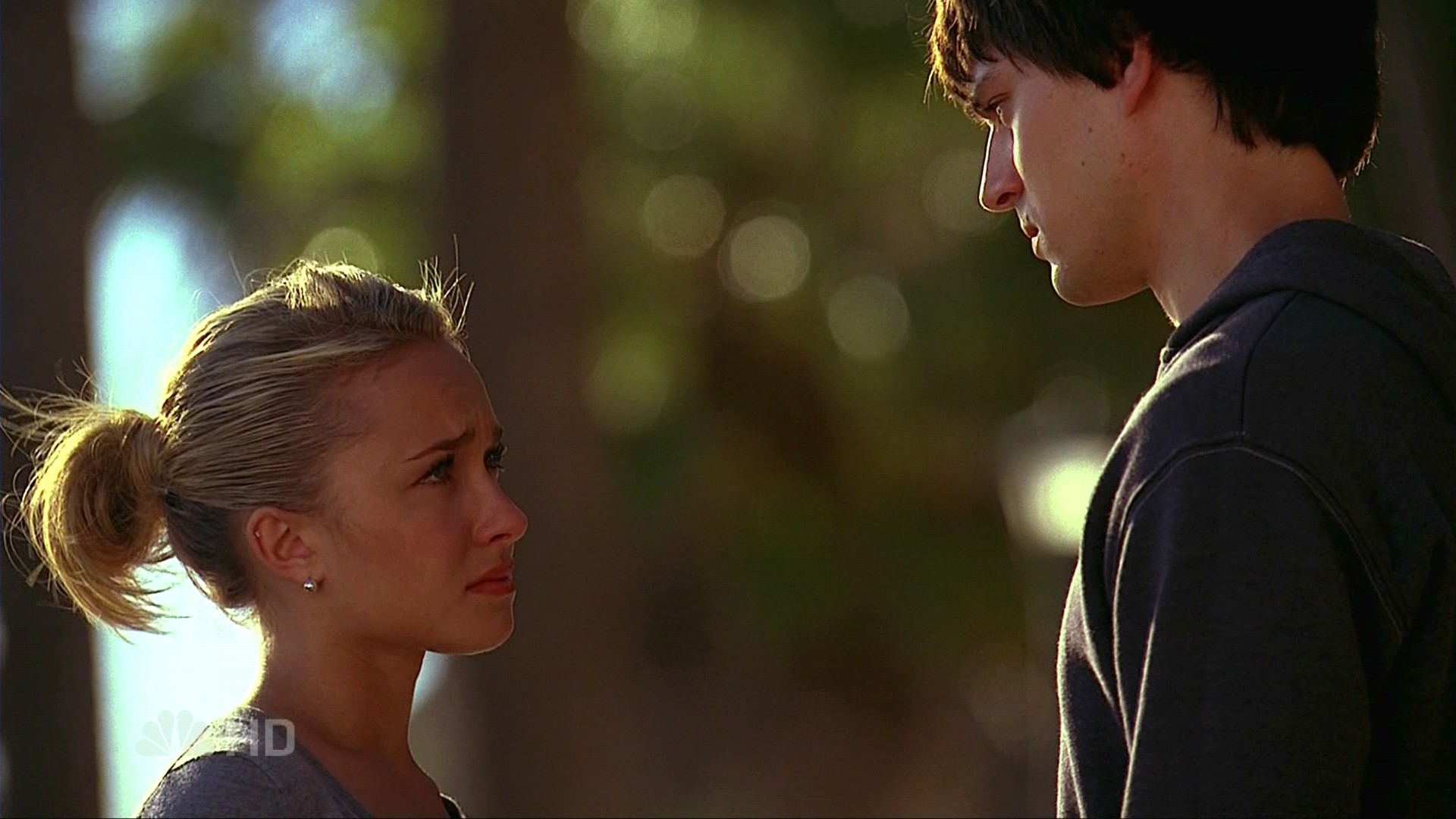 HaydenPanettiere_Heroes_S02E10_HDTV_024.jpg