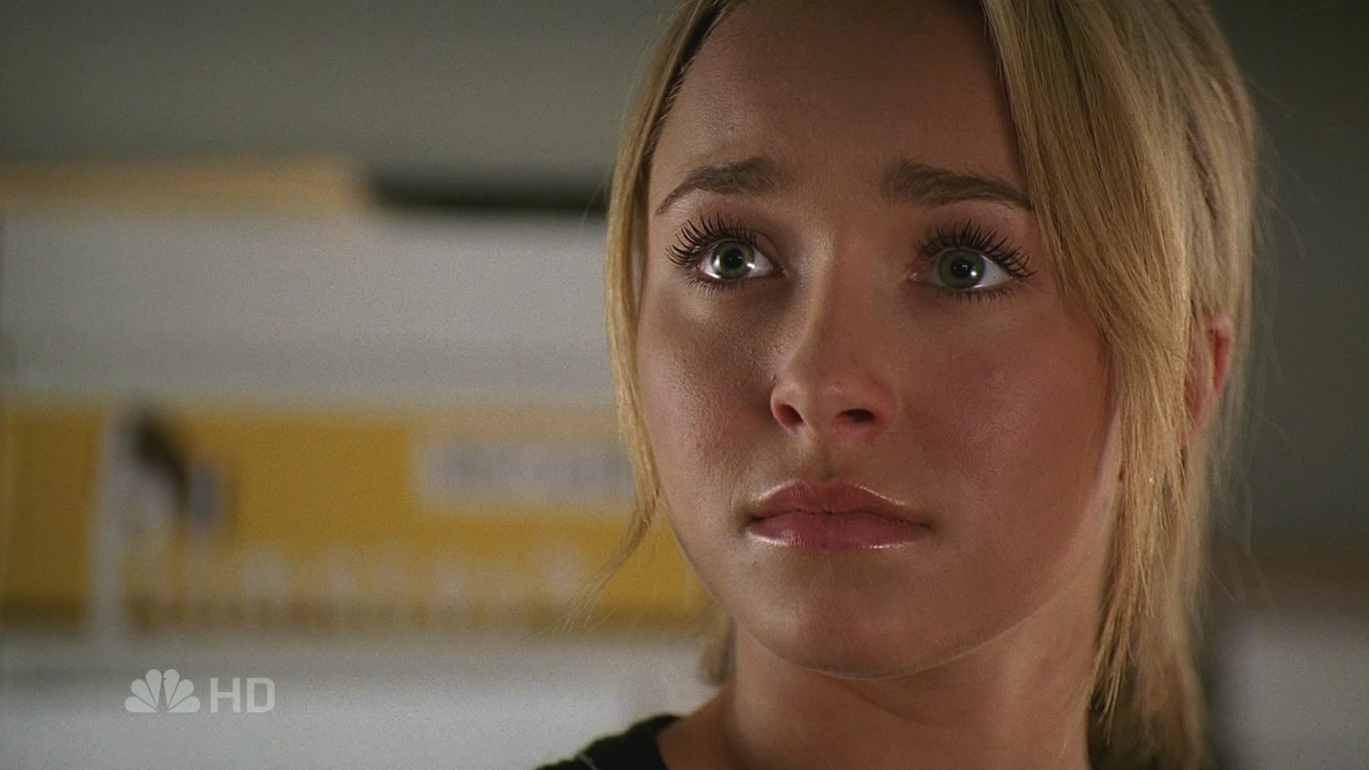 HaydenPanettiere_Heroes_S02E11_HDTV_009.jpg