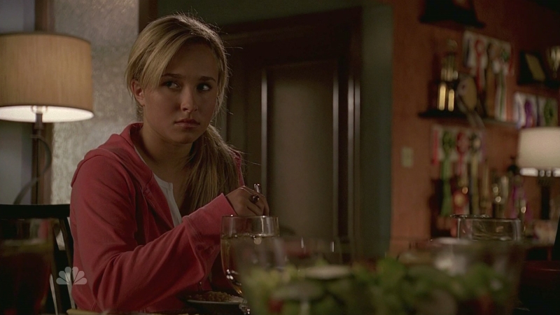 HaydenPanettiere_Heroes_S01E01_HDTV_024.jpg