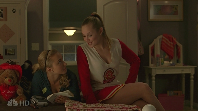 HaydenPanettiere_Heroes_S01E10_HDTV_001.jpg