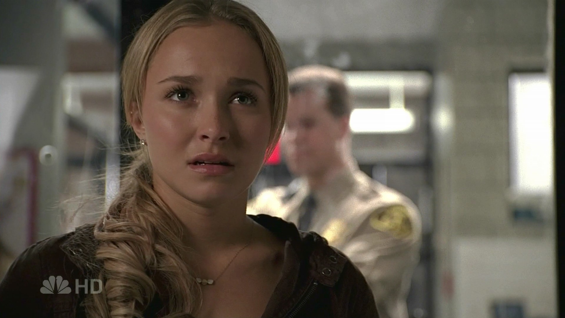 HaydenPanettiere_Heroes_S01E11_HDTV_015.jpg
