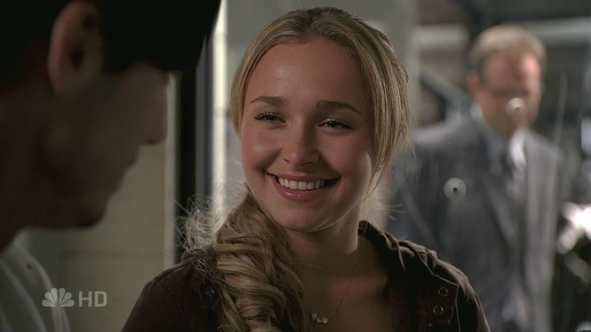 HaydenPanettiere_Heroes_S01E11_HDTV_020.jpg