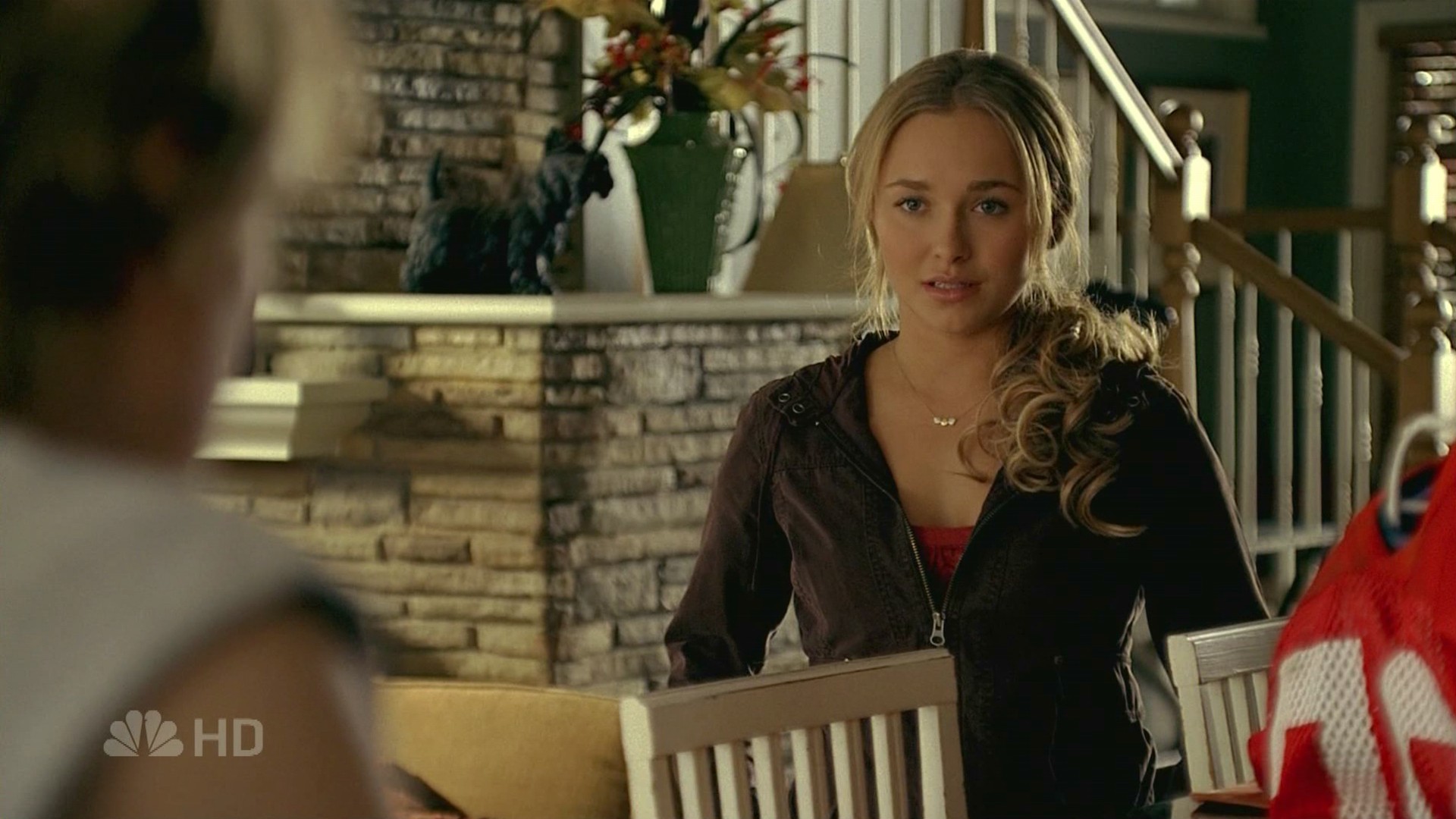HaydenPanettiere_Heroes_S01E11_HDTV_028.jpg
