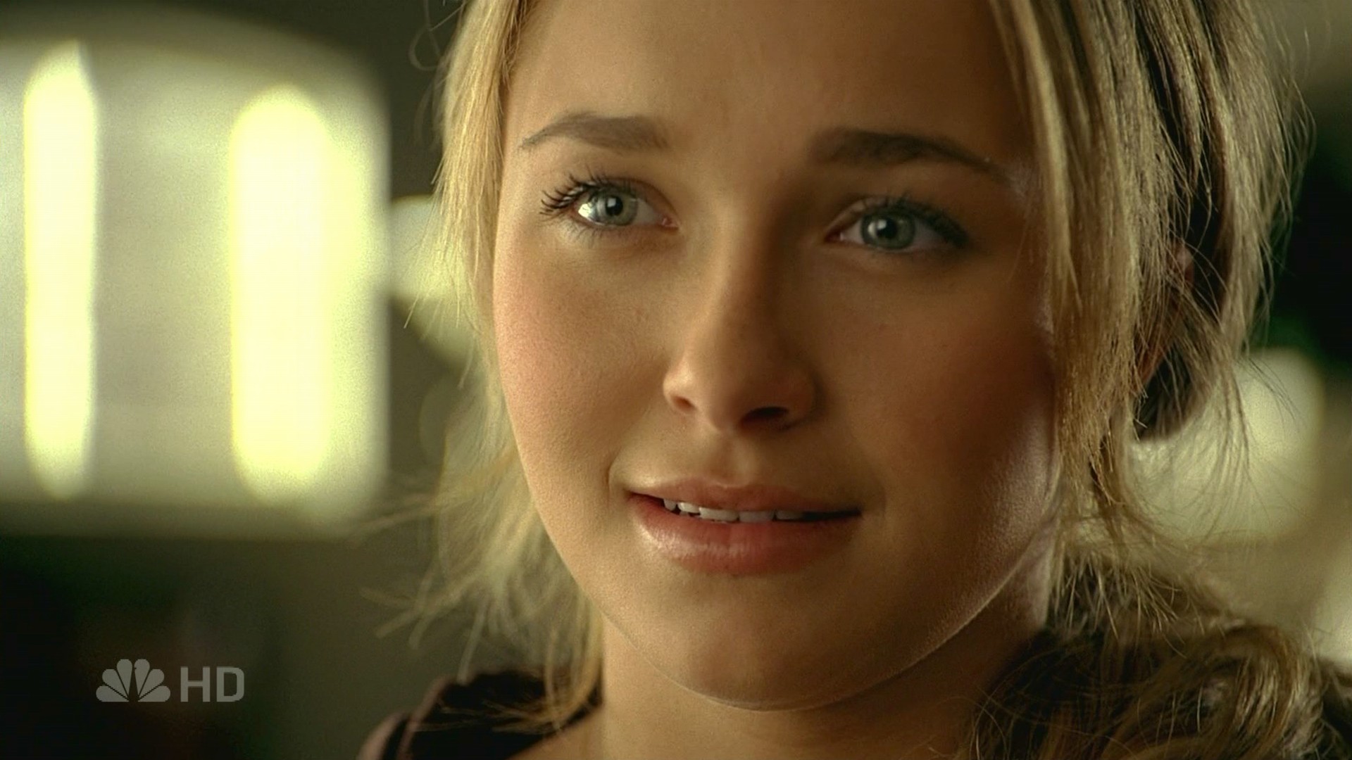 HaydenPanettiere_Heroes_S01E11_HDTV_030.jpg