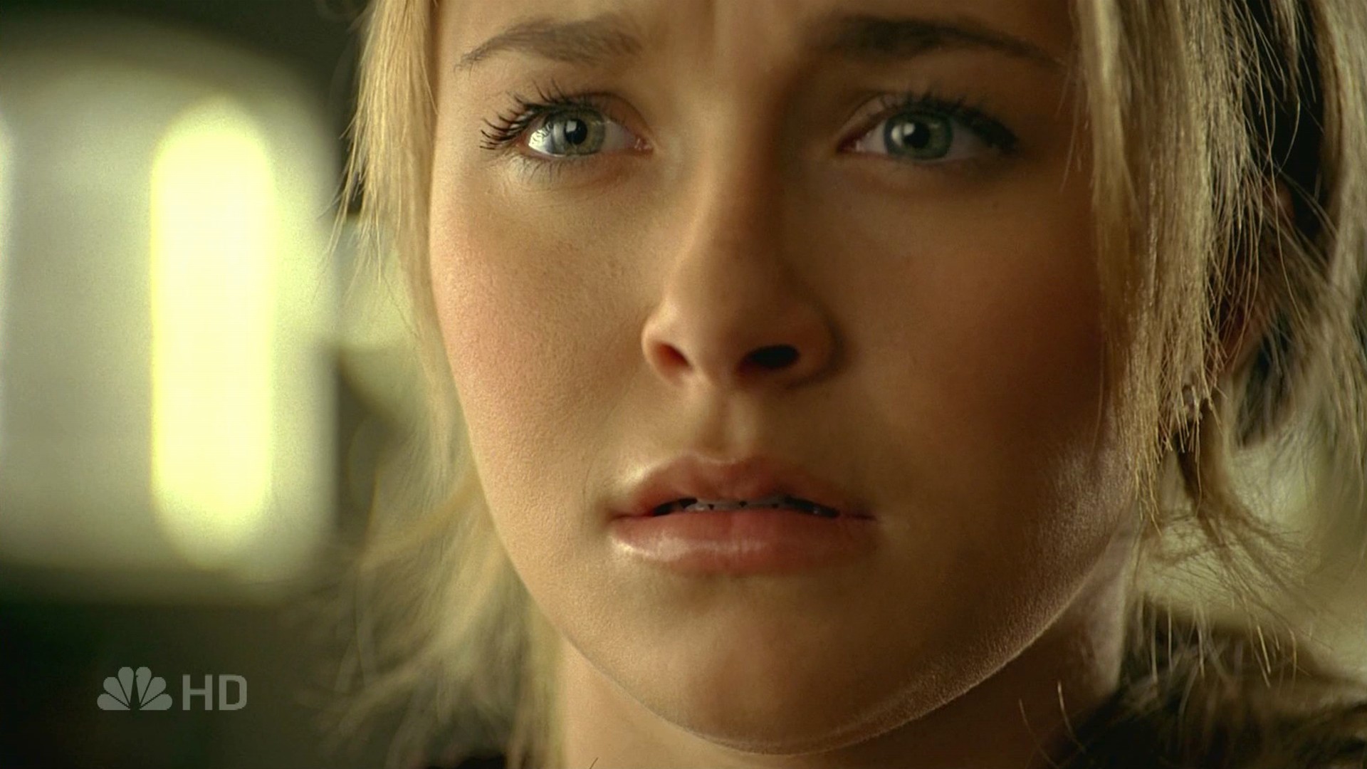 HaydenPanettiere_Heroes_S01E11_HDTV_031.jpg