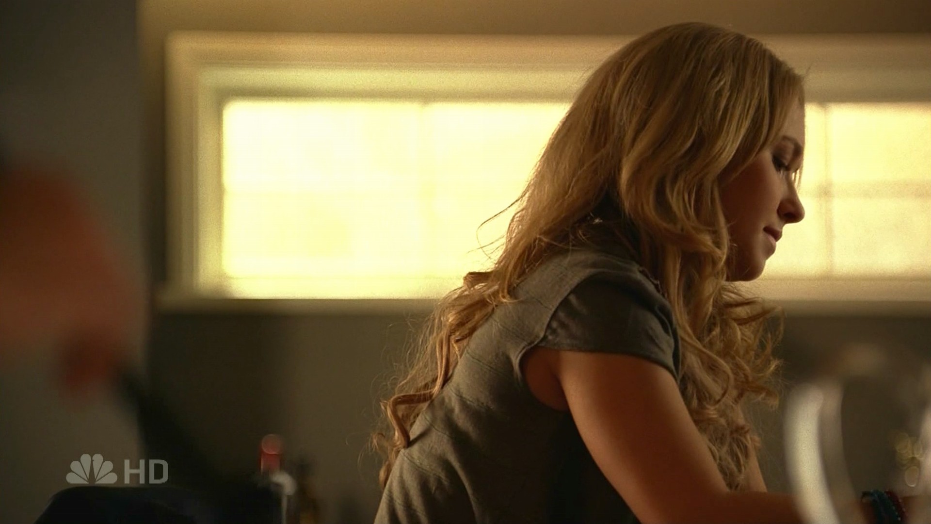 HaydenPanettiere_Heroes_S01E12_HDTV_005.jpg